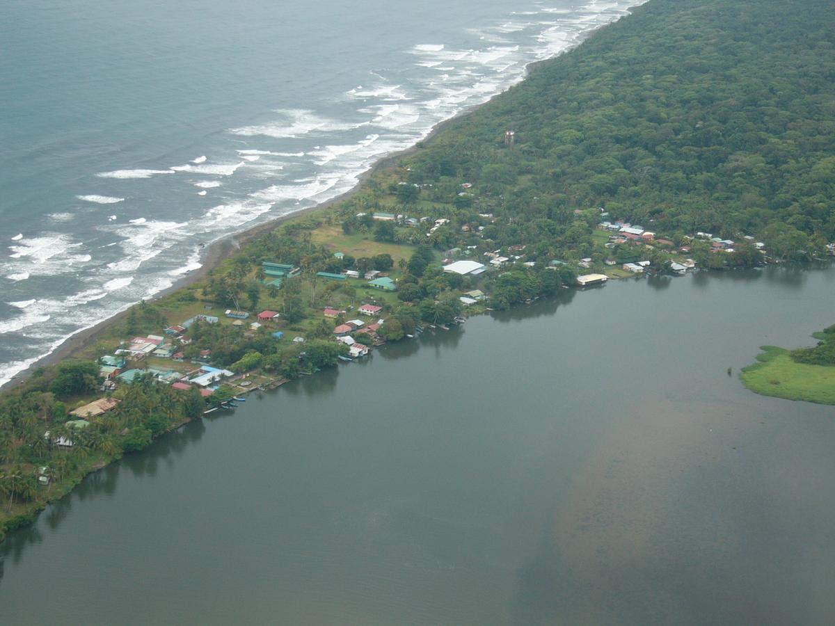 Casa Marbella Villa Tortuguero Exterior foto